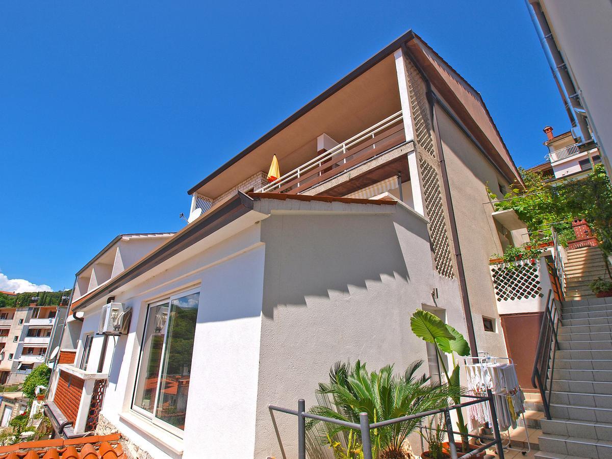 Apartments And Room Rabac 155 Bagian luar foto
