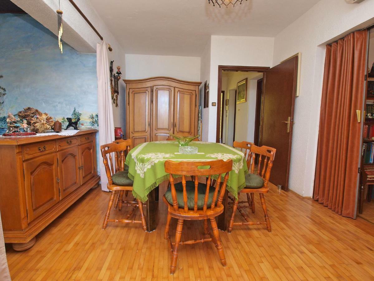 Apartments And Room Rabac 155 Bagian luar foto