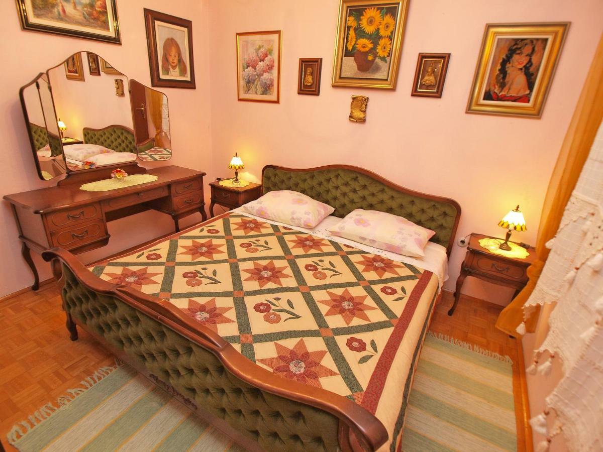 Apartments And Room Rabac 155 Bagian luar foto