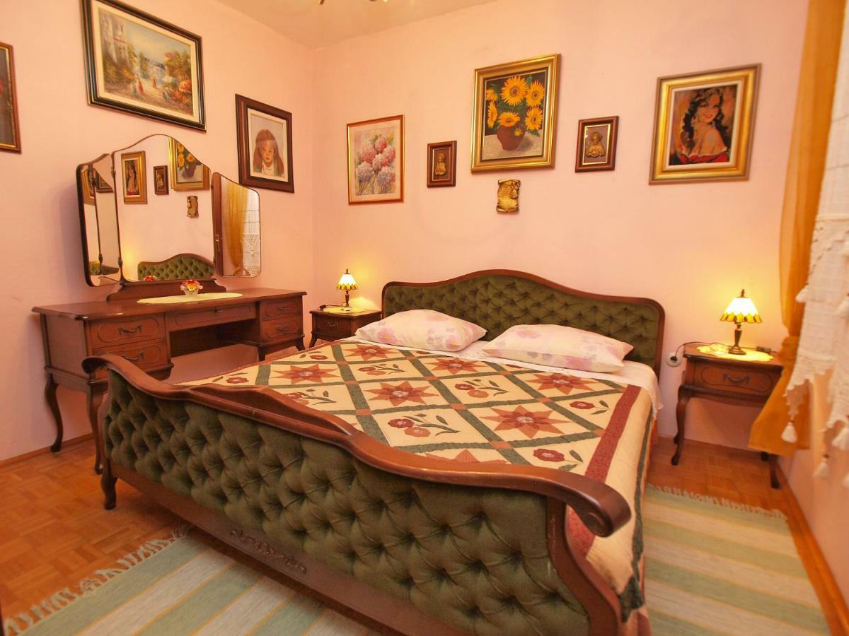 Apartments And Room Rabac 155 Bagian luar foto